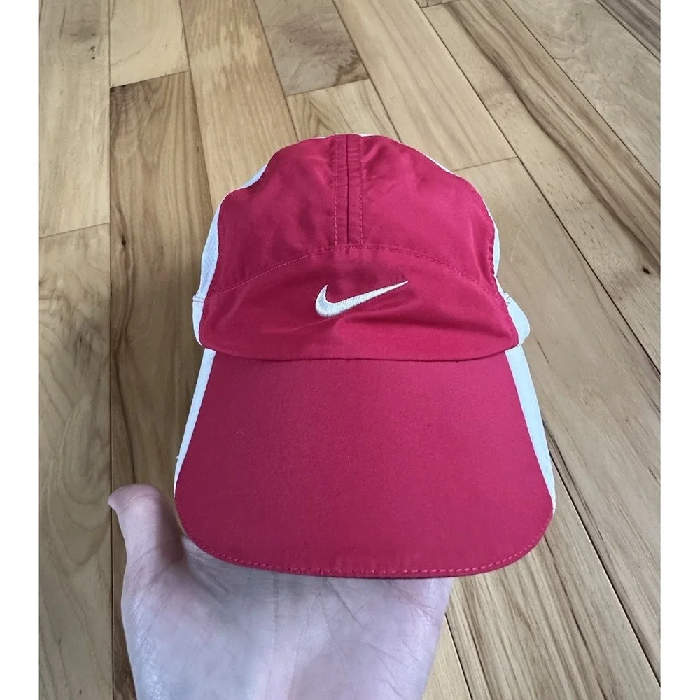 Nike tailwind panel